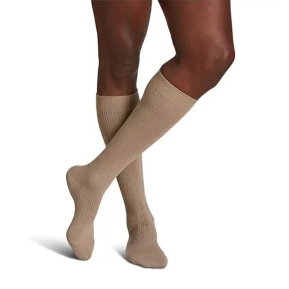 Sigvaris Casual Cotton 186 Men's 15-20 mmHg Compression Calf Stockings